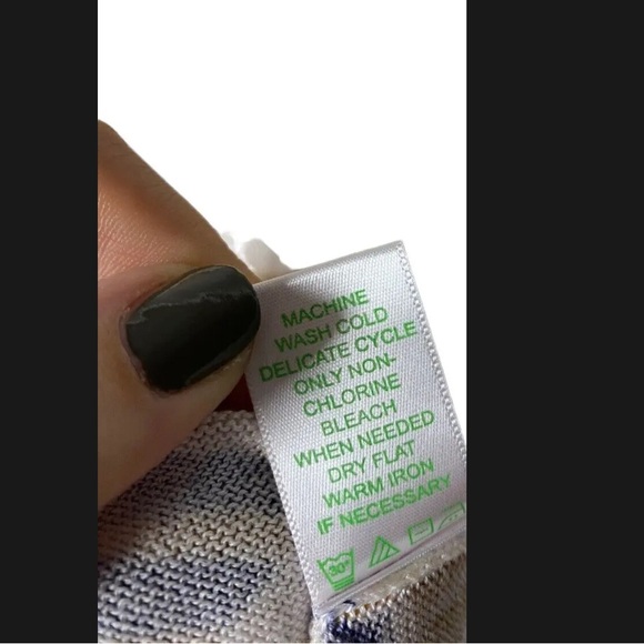 Lilly Pulitzer Floral Button Up Cotton Cardigan - XS - Picture 13 of 15